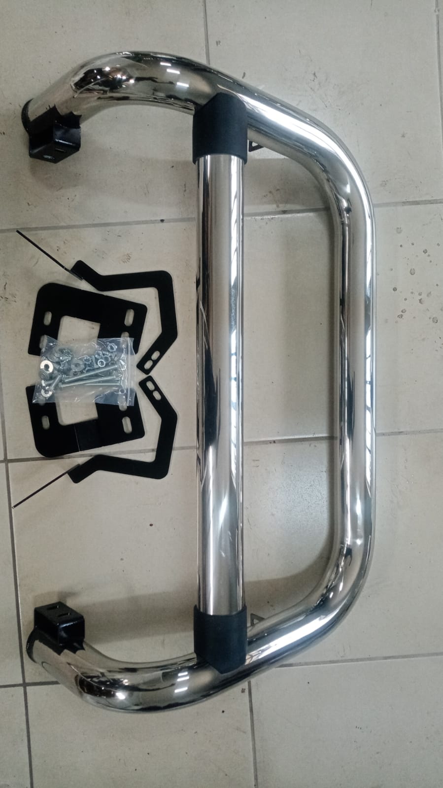 M/TR NUDGE BAR 16+ ROUND PIPE CHROME